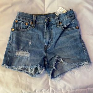 Levis short W23